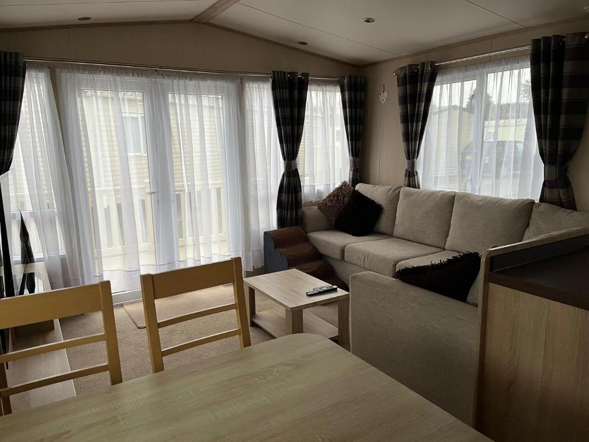 Memories Made Hotel Selsey Buitenkant foto