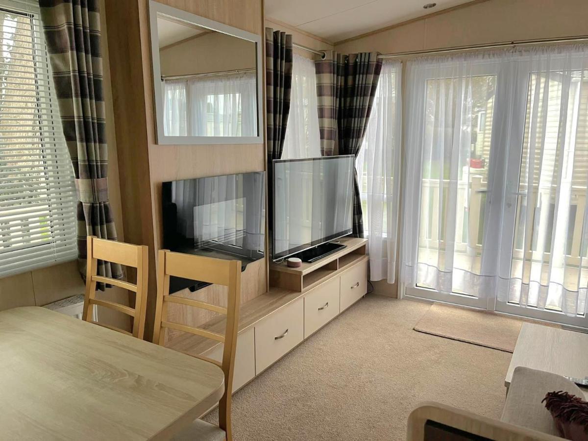 Memories Made Hotel Selsey Buitenkant foto